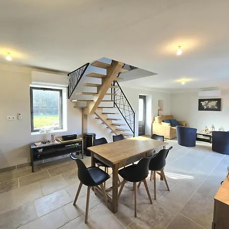 Séjour à la campagne Maison Climatisée Avec Piscine Privée, Wifi Et Parking, Animaux Bienvenus - Fr-1-616-456