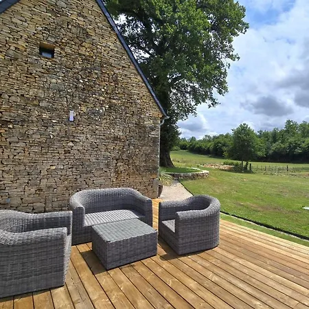 Séjour à la campagne Maison Climatisée Avec Piscine Privée, Wifi Et Parking, Animaux Bienvenus - Fr-1-616-456 *